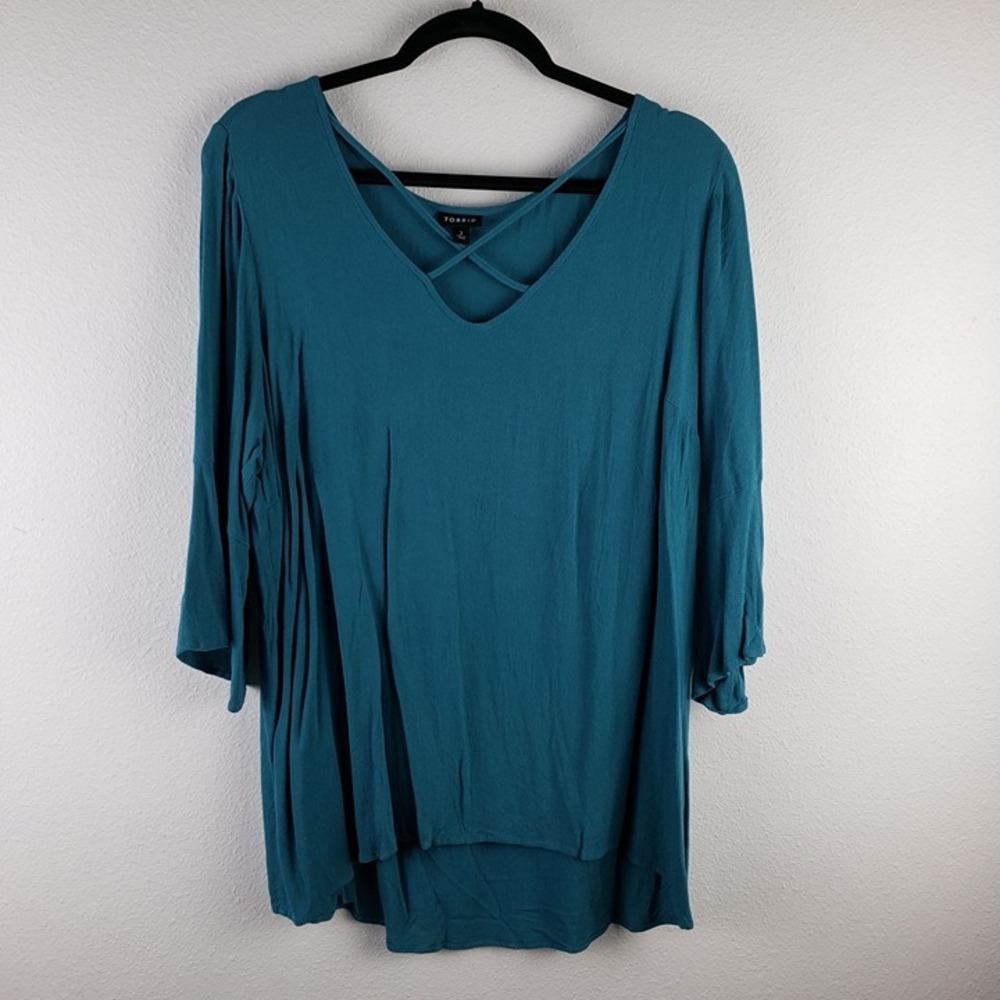 Torrid Women's Size‎ 2 Criss Cross Neck Bell Sleeve Blouse Teal Blue Relaxed Fit